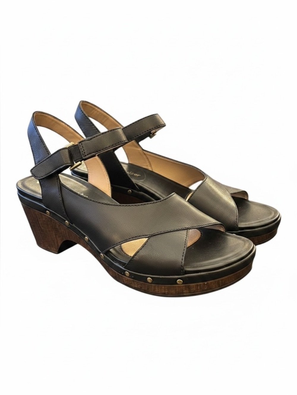 Naturalizer “Geneva” Black Leather Sandals – Size 8.5 N (Narrow)